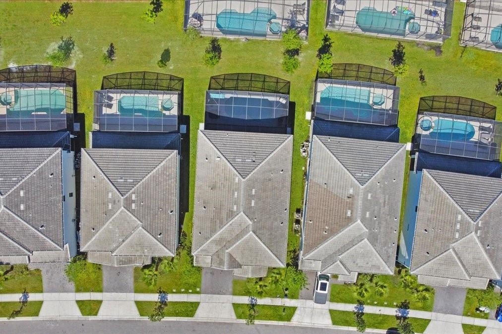 8 Sonoma Resort Pool Homes